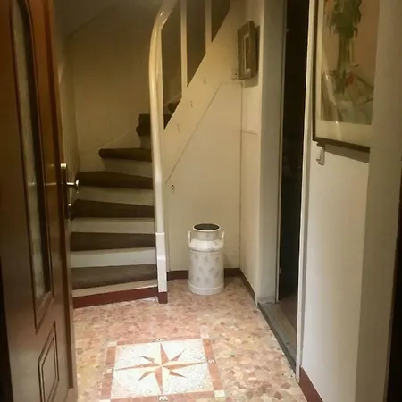Holiday home Gaestehaus Chateau D'orsay Rheinberg