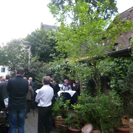 Semesterbostad Gaestehaus Chateau D'orsay *