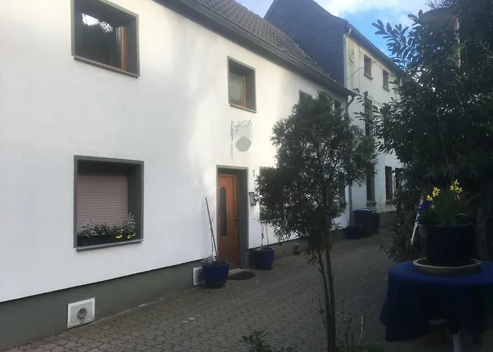 Gaestehaus Chateau D'orsay * 라인스버그